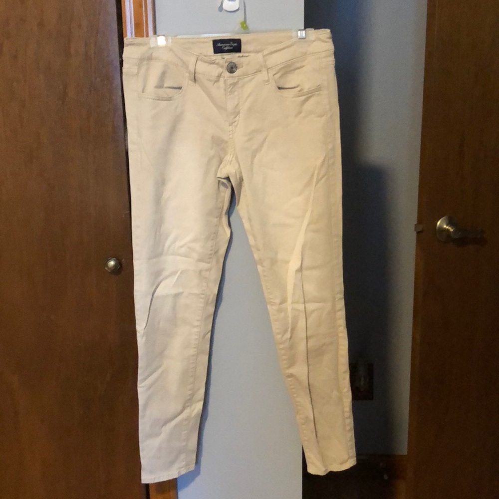 Khaki American Eagle Jeggings